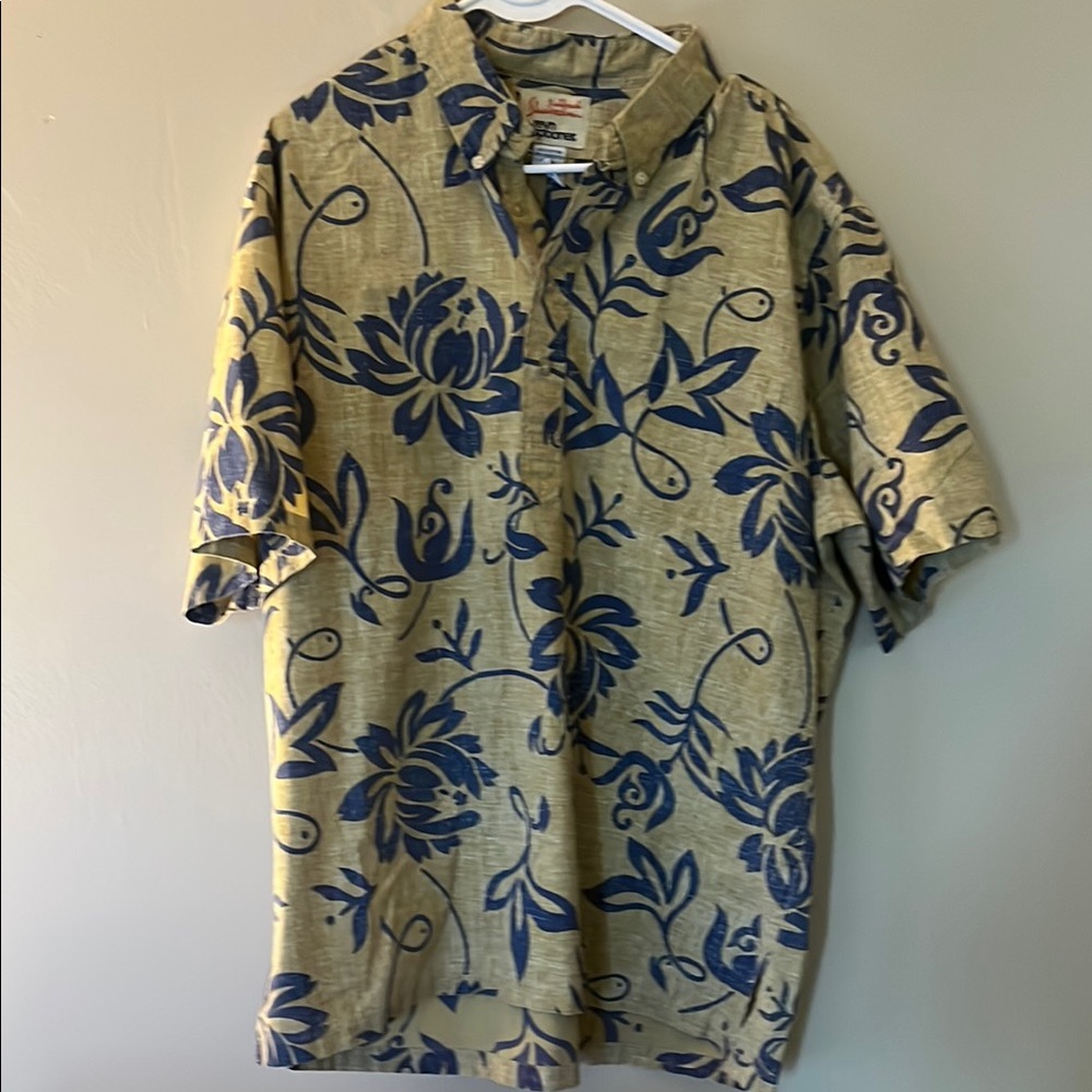 Reyn Spooner Casual Blue and Tan Floral Shirt